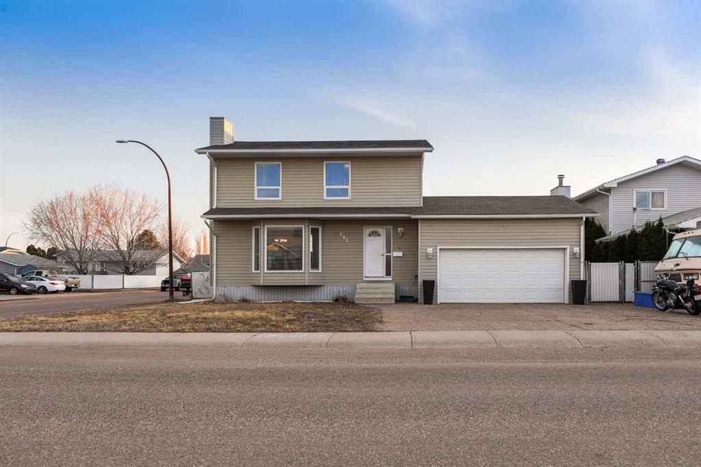 Picture of 265 Sprague Way SE, Medicine Hat Real Estate Listing