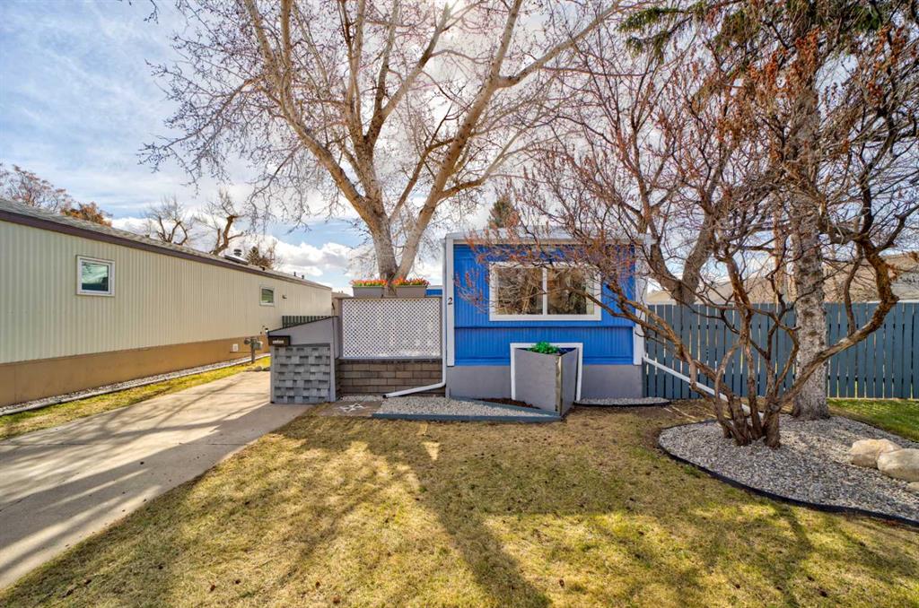 Picture of 2, 1410 43rd Street S, Lethbridge Real Estate Listing