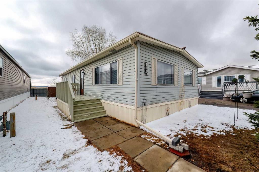 Picture of 303, 99 Arbour Lake Road NW, Calgary Real Estate Listing