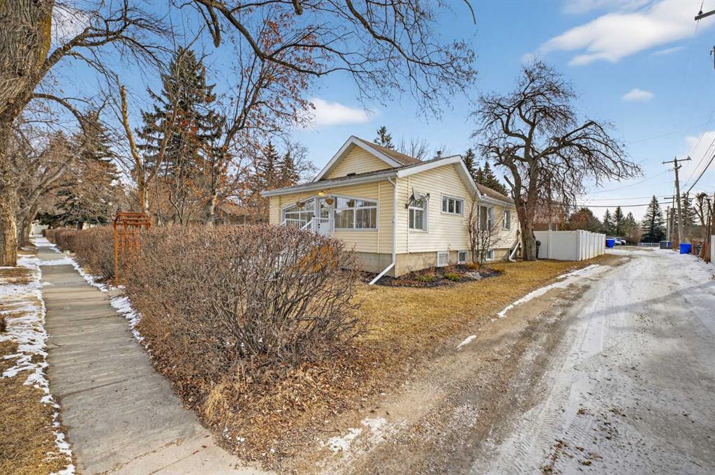 Picture of 4625 47 Avenue , Olds Real Estate Listing