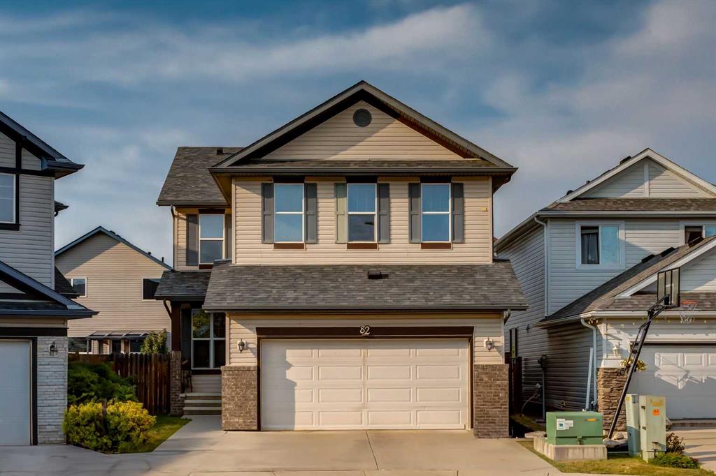 Picture of 82 Everglen Crescent SW, Calgary Real Estate Listing