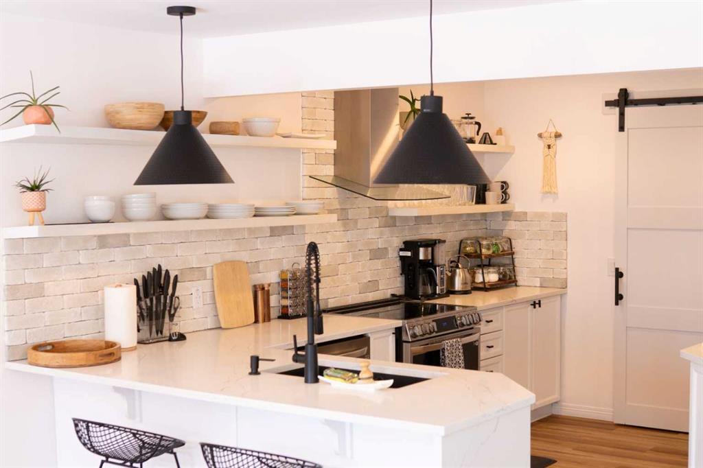 Picture of 282 Chapalina Terrace SE, Calgary Real Estate Listing