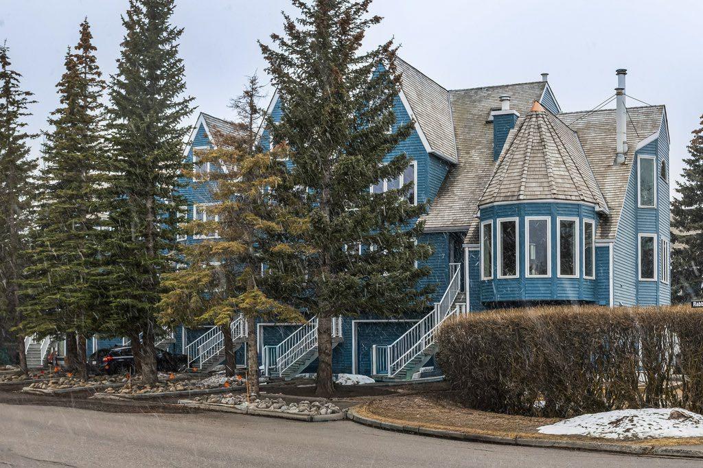Picture of 9, 420 Squirrel Street , Banff Real Estate Listing