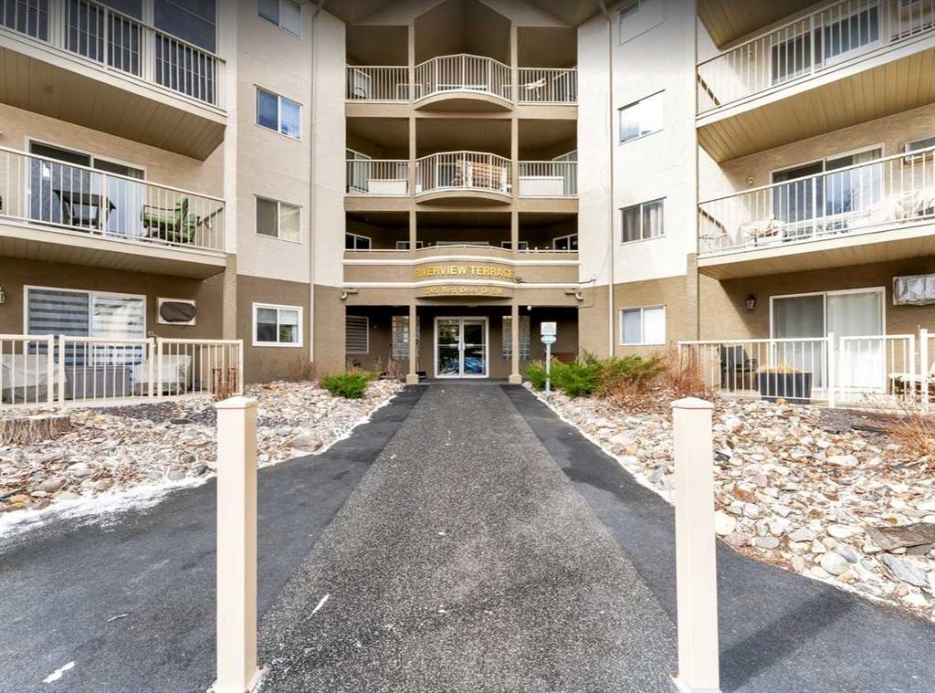 Picture of #410, 245 Red Deer Drive SW, Medicine Hat Real Estate Listing
