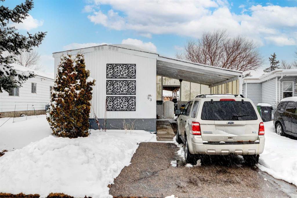 Picture of 93 Huntstrom Drive NE, Calgary Real Estate Listing
