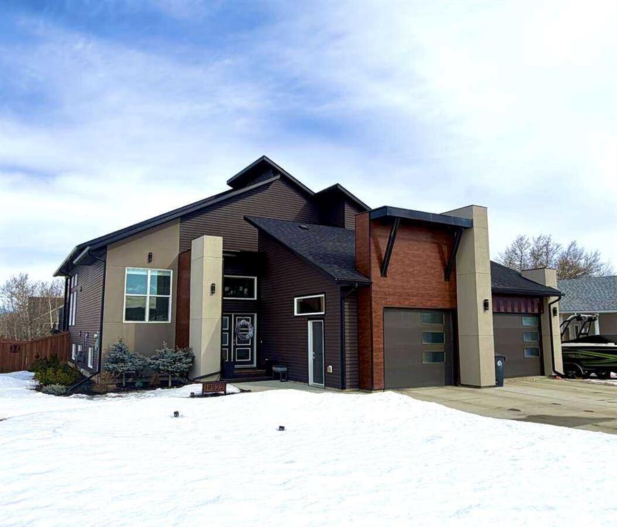 Picture of 10522 101 Avenue , Sexsmith Real Estate Listing