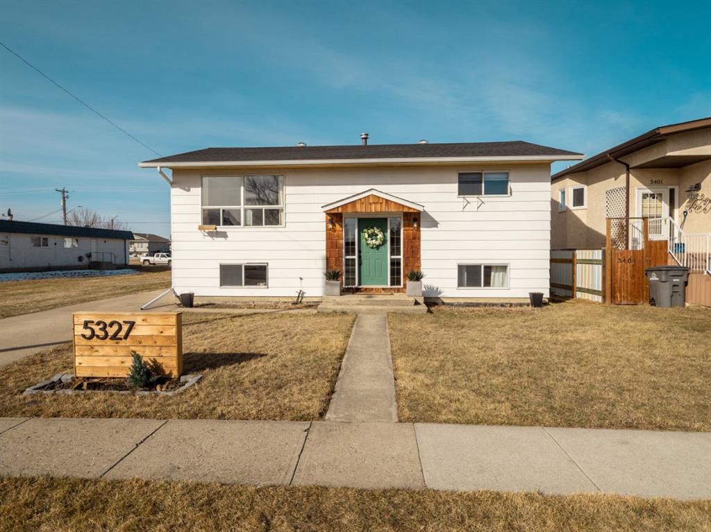Picture of 5327 3A Street W, Claresholm Real Estate Listing