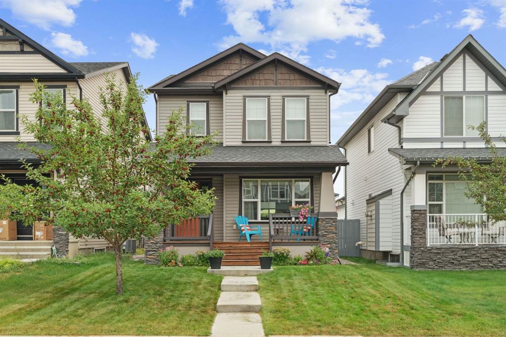 Picture of 44 LEGACY Crescent SE, Calgary Real Estate Listing