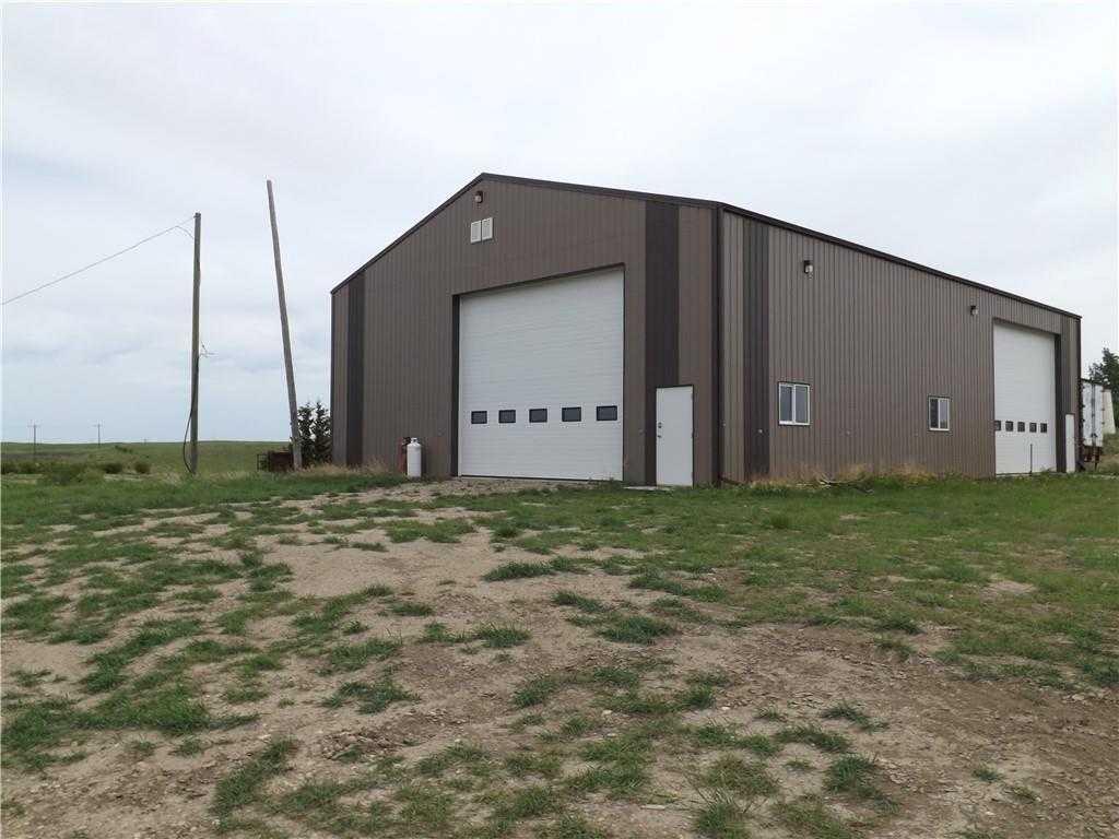 Picture of 241073 Range Road 194  , Rural Wheatland County Real Estate Listing
