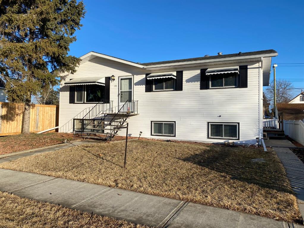 Picture of 208 4 Avenue W, Hanna Real Estate Listing