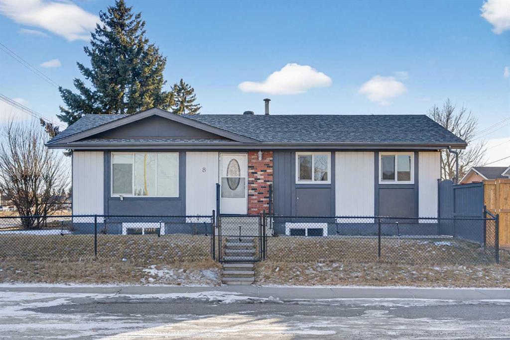 Picture of 8 Malvern Crescent NE, Calgary Real Estate Listing