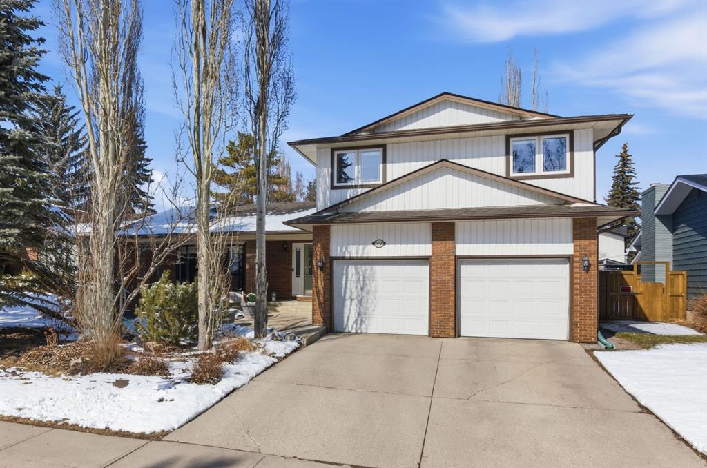 Picture of 352 Oakside Circle SW, Calgary Real Estate Listing