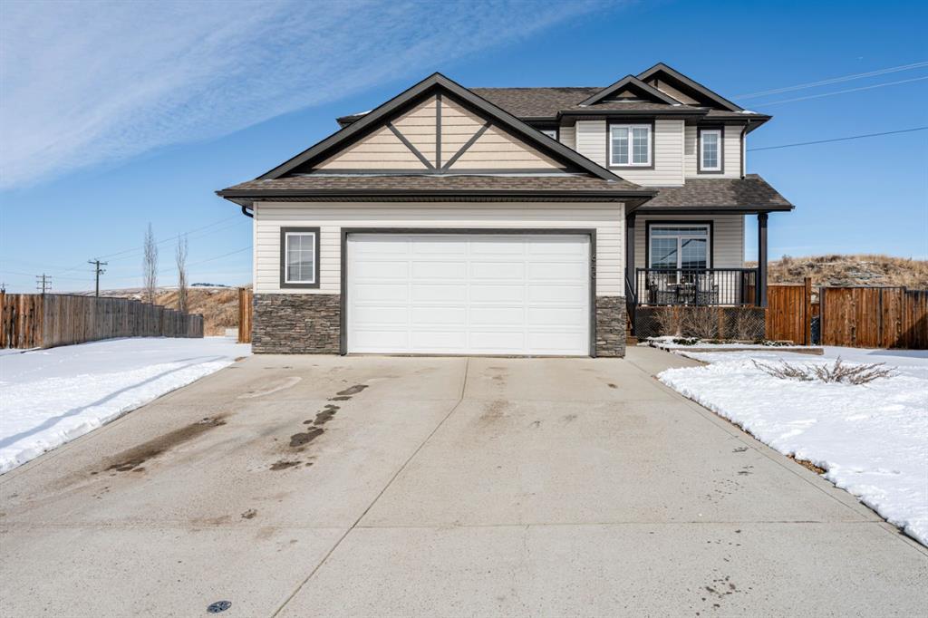 Picture of 640 Bankview Drive , Drumheller Real Estate Listing