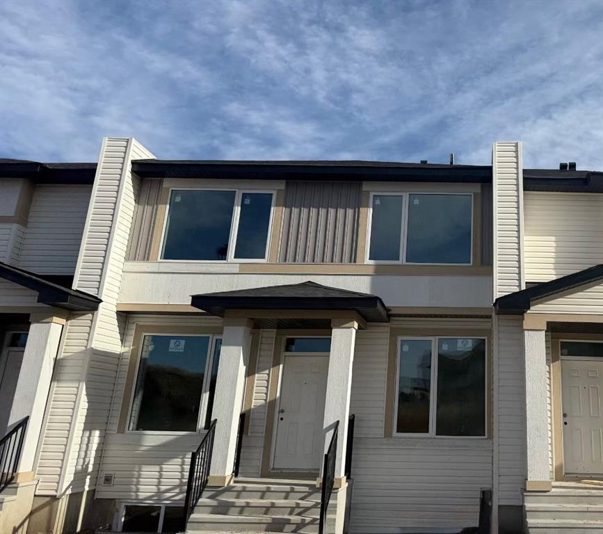 Picture of 1997 McCaskill Drive , Crossfield Real Estate Listing