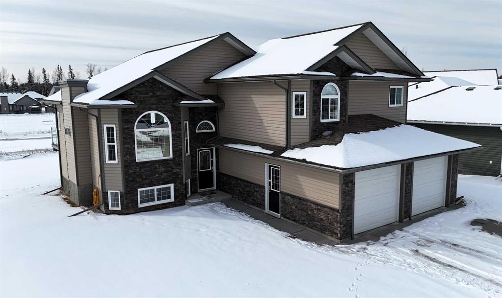 Picture of 4119 16 Avenue NE, Edson Real Estate Listing