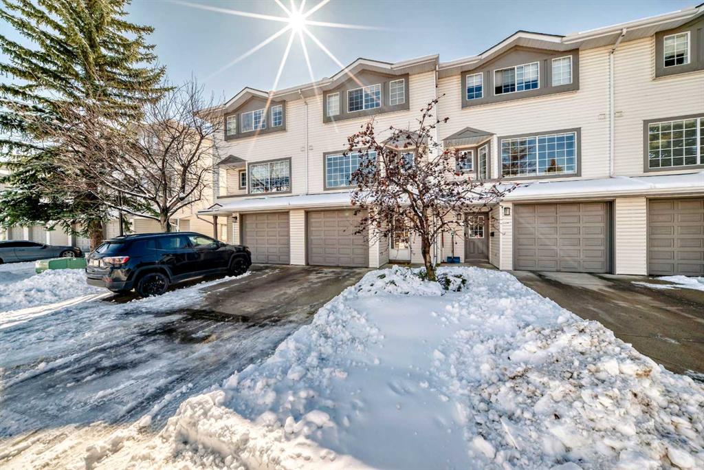Picture of 35 Kingsland Villas SW, Calgary Real Estate Listing