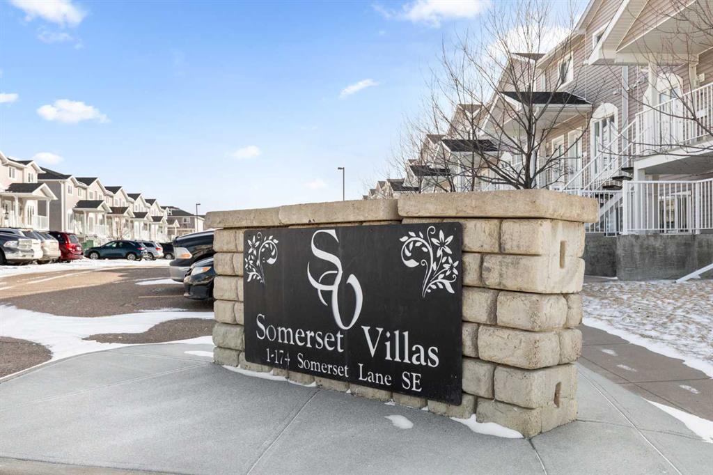 Picture of 111 Somerset Lane SE, Medicine Hat Real Estate Listing