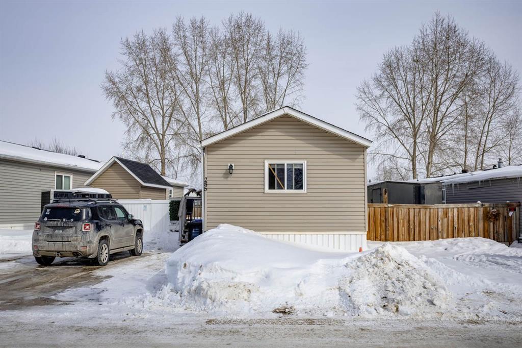 Picture of 285 Grenfell Crescent , Fort McMurray Real Estate Listing