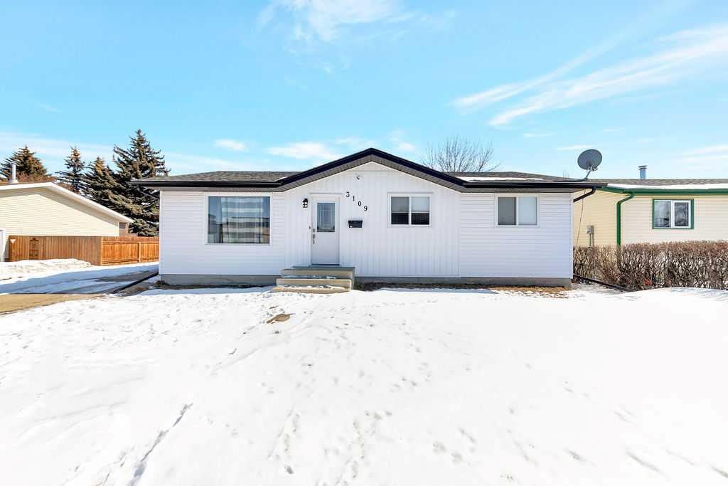 Picture of 3109 47 Avenue , Lloydminster Real Estate Listing