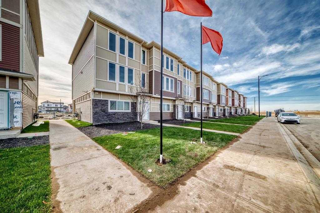 Picture of 45, 145 chelsea Mews , Chestermere Real Estate Listing