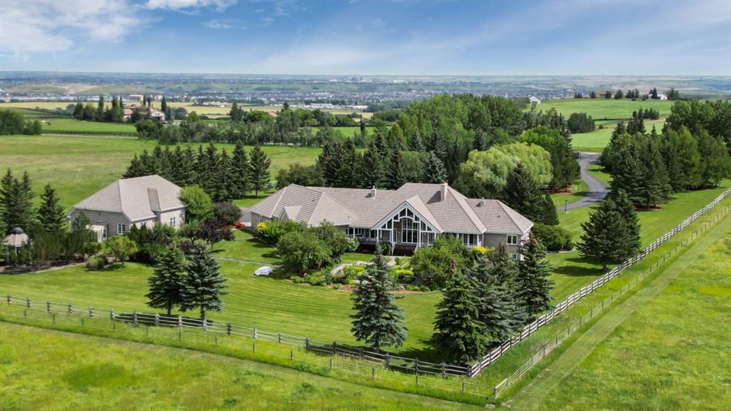 Picture of 234009 48 Street W, De Winton Real Estate Listing