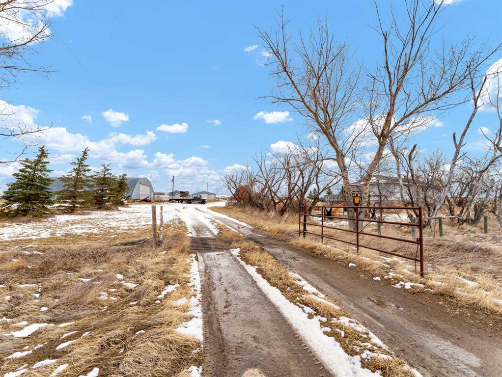 Picture of 3324 Township Road 114A  , Rural Cypress County Real Estate Listing