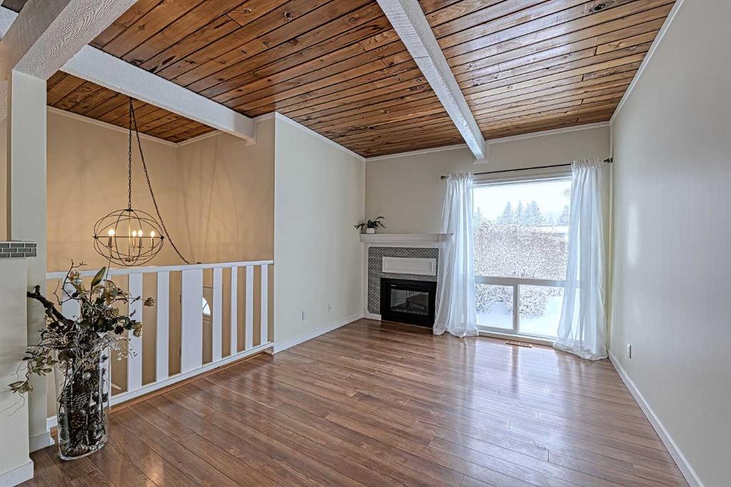 Picture of 9930 26 Street SW, Calgary Real Estate Listing