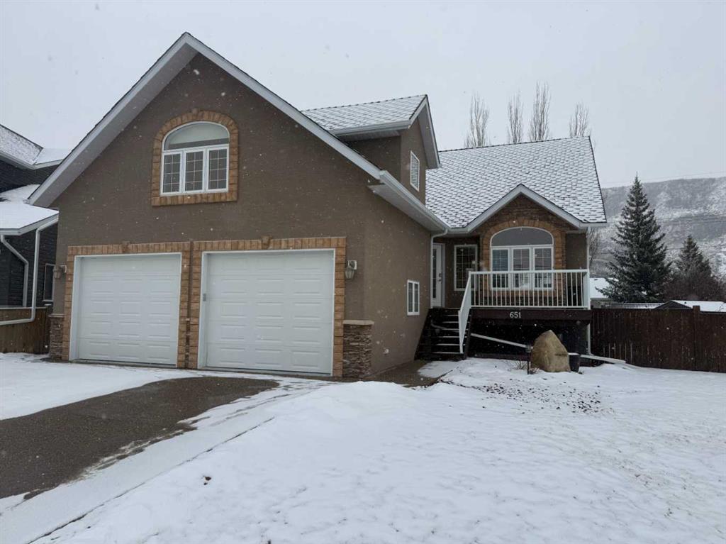 Picture of 651 Greene Close , Drumheller Real Estate Listing