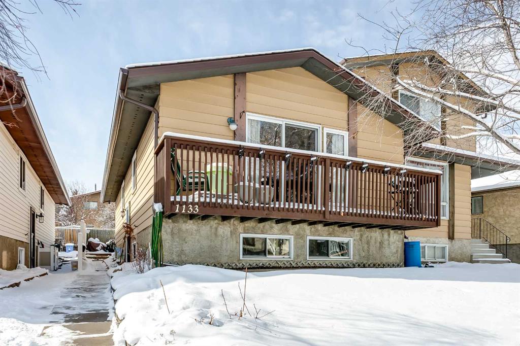 Picture of 1133 Berkley Drive NW, Calgary Real Estate Listing
