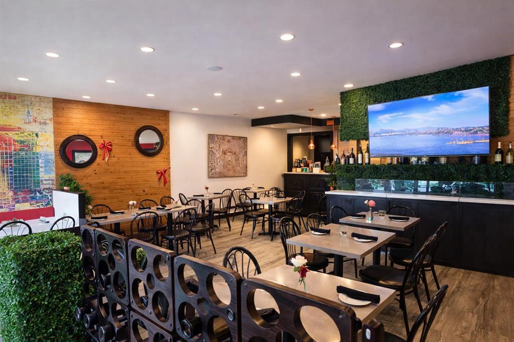 Picture of 10721 124 St  , Edmonton Real Estate Listing