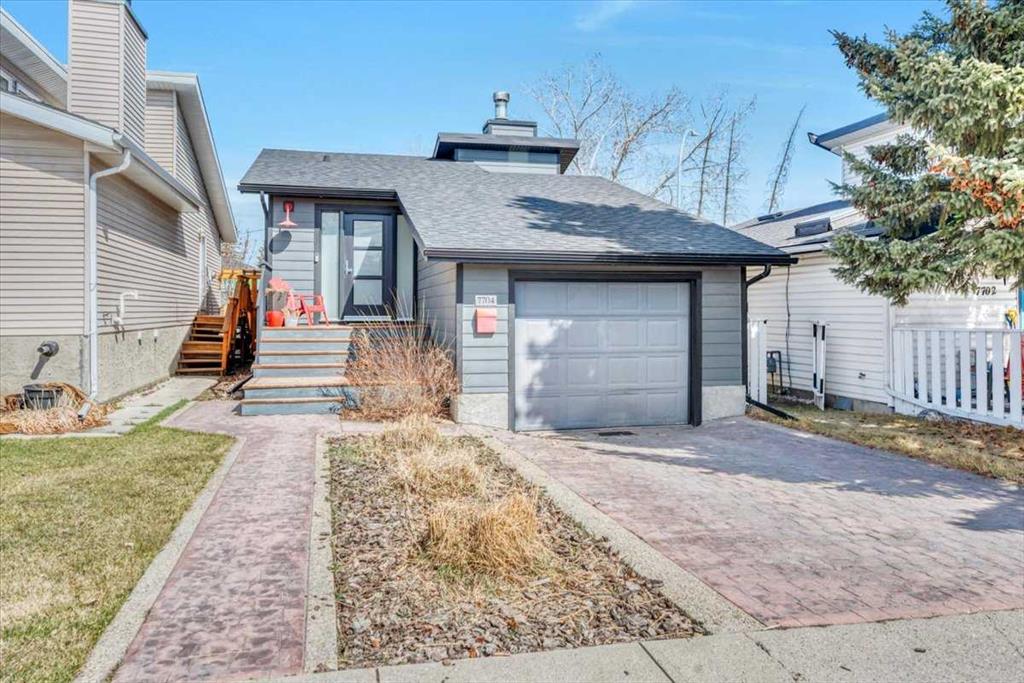 Picture of 7704 46 Avenue NW, Calgary Real Estate Listing