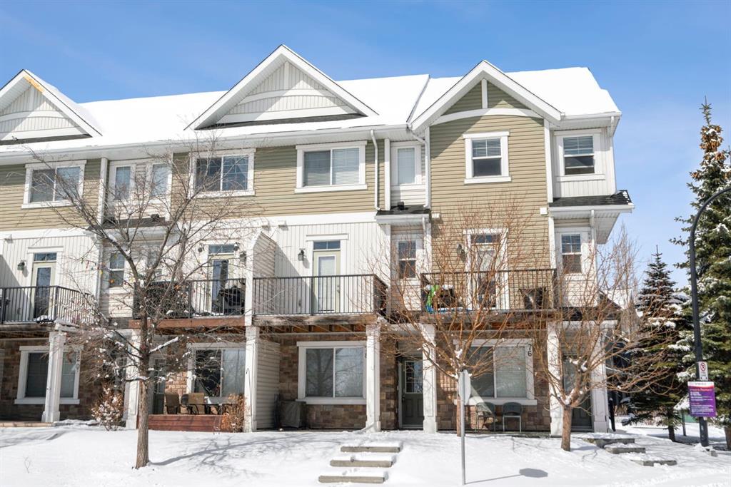 Picture of 78 New Brighton Landing SE, Calgary Real Estate Listing