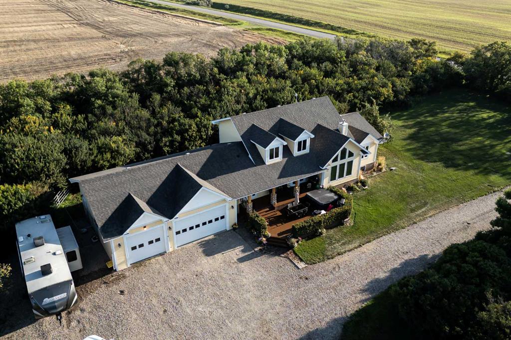 Picture of 213056 Range Road 250  , Rural Vulcan County Real Estate Listing