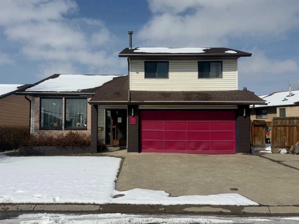Picture of 9 Whiteram Hill NE, Calgary Real Estate Listing