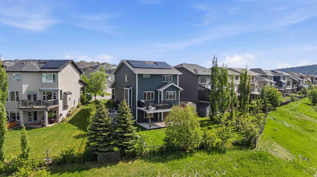 Picture of 99 Sunset View , Cochrane Real Estate Listing