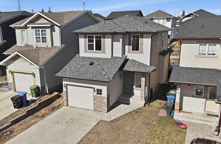 Picture of 34 Everoak Gardens SW, Calgary Real Estate Listing
