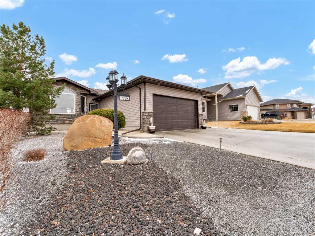 Picture of 33 Terrace Green NE, Medicine Hat Real Estate Listing