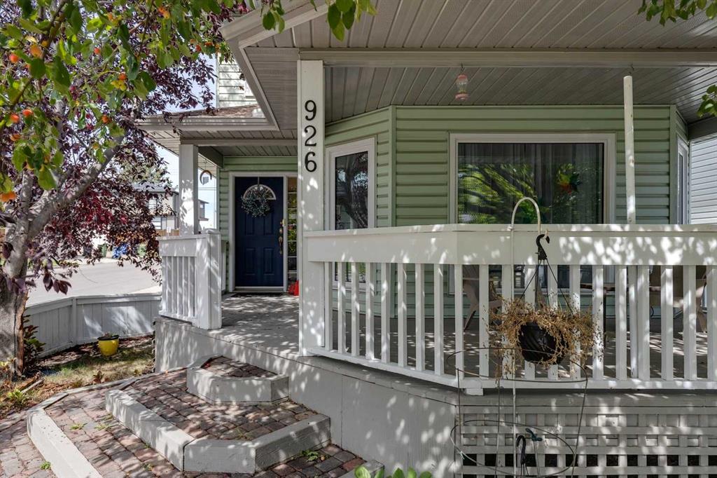 Picture of 926 19 Avenue NW, Calgary Real Estate Listing