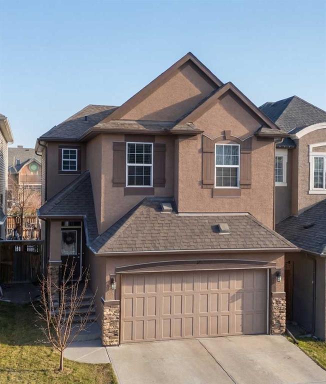 Picture of 30 Cranarch View SE, Calgary Real Estate Listing