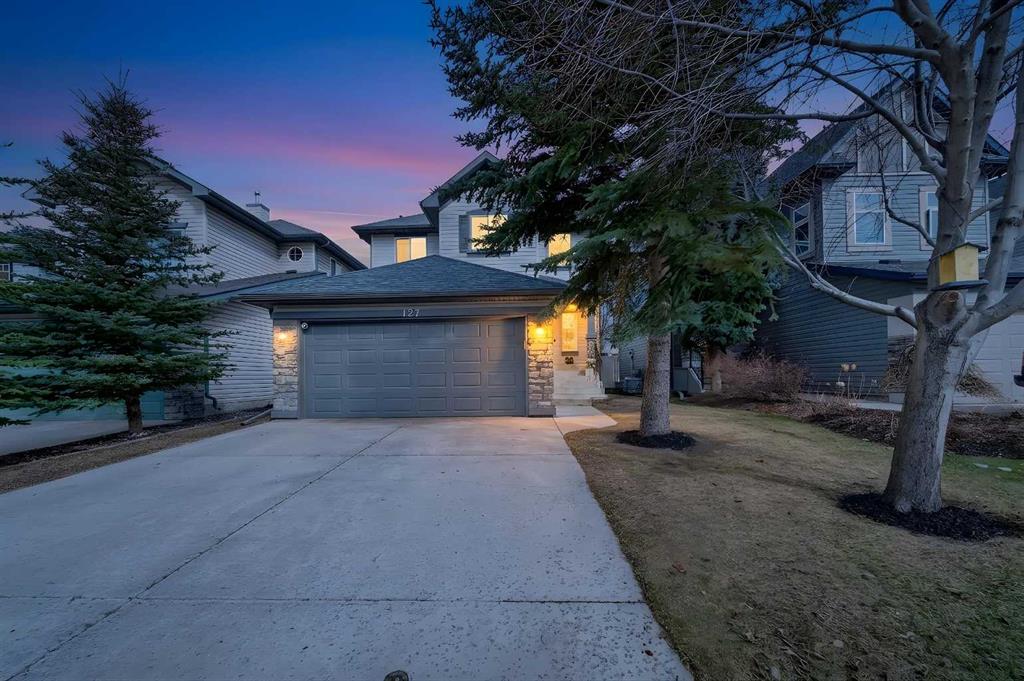 Picture of 127 Chapalina Crescent SE, Calgary Real Estate Listing