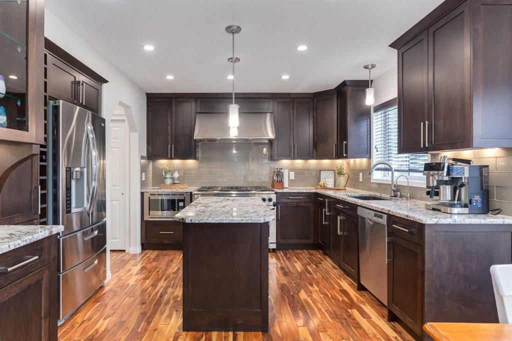 Picture of 168 West Creek Pond , Chestermere Real Estate Listing