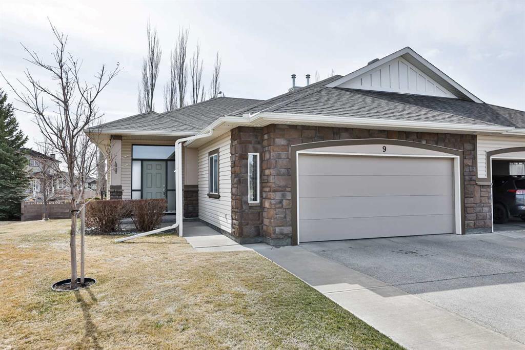 Picture of 9, 140 Fairmont Road S, Lethbridge Real Estate Listing