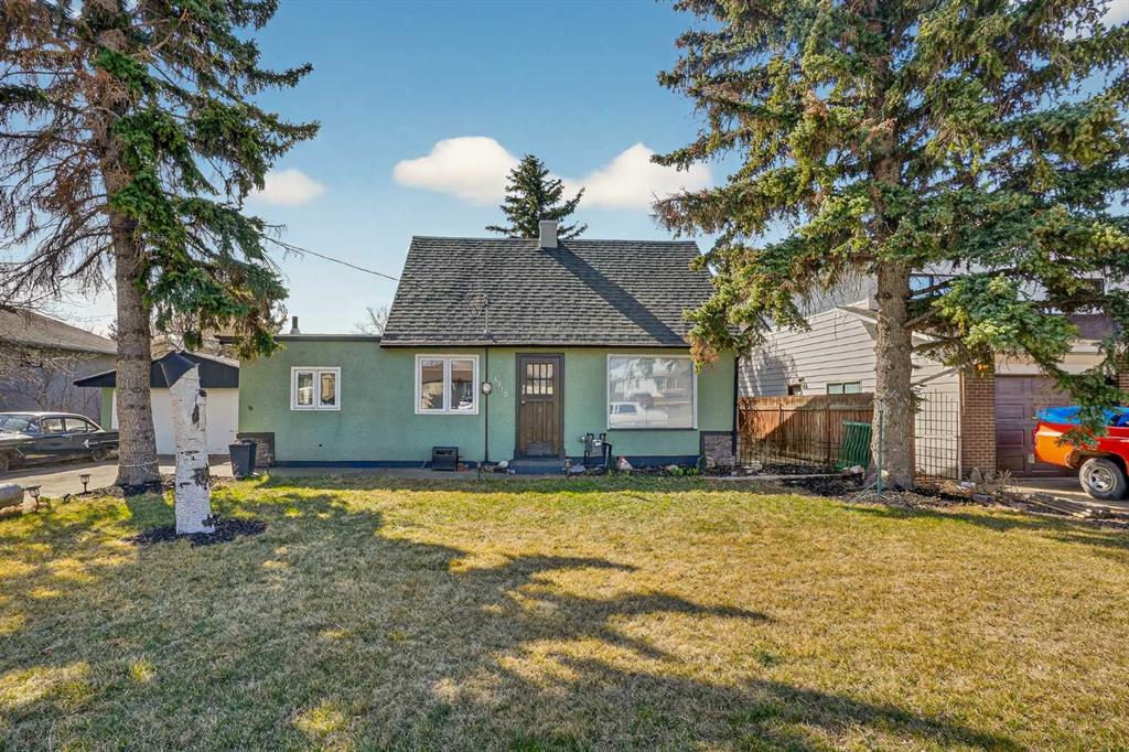 Picture of 4312 3 Avenue S, Fairview (Hamlet) Real Estate Listing