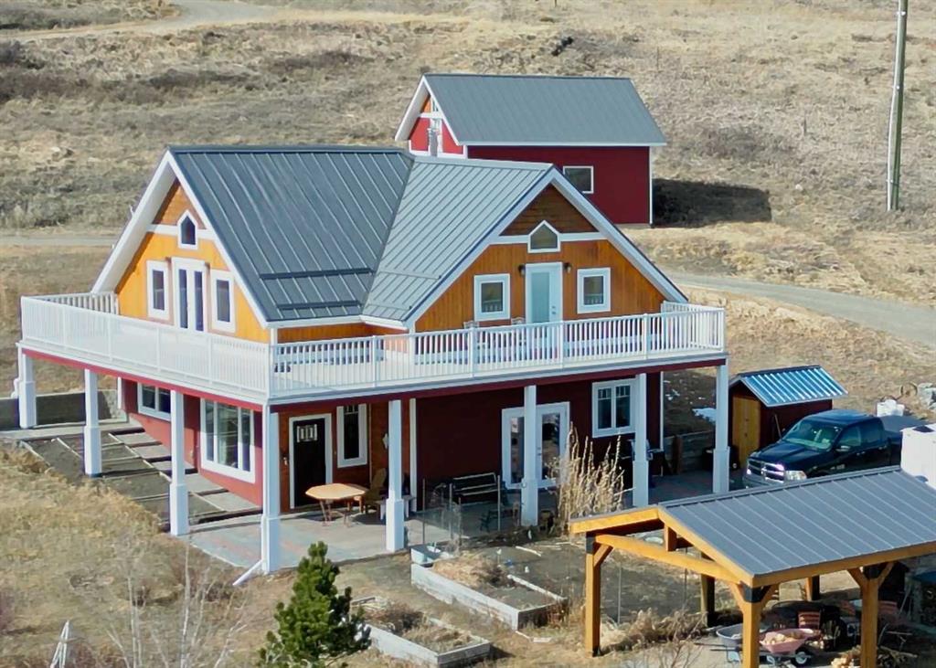 Picture of 42015 RR280  , Hill Spring Real Estate Listing