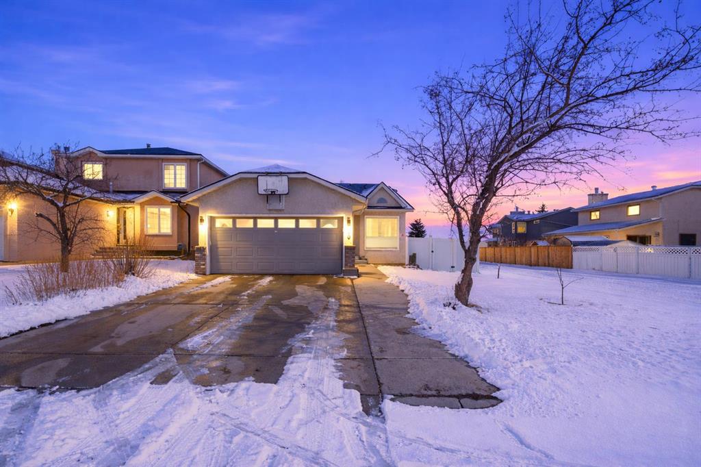 Picture of 20 Applewood Way SE, Calgary Real Estate Listing