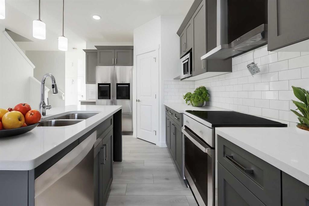 Picture of 442 Heartland Way , Cochrane Real Estate Listing