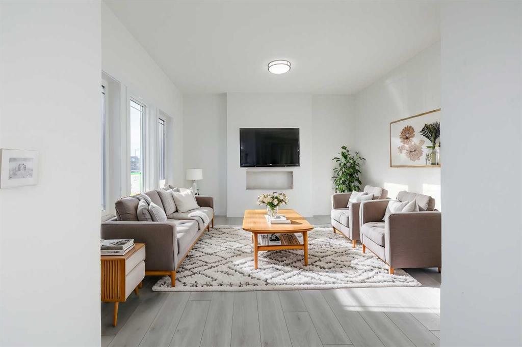 Picture of 450 Heartland Way , Cochrane Real Estate Listing