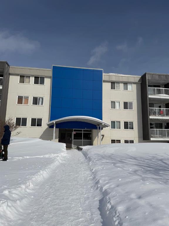 Picture of 5, 7 Clearwater Crescent , Fort McMurray Real Estate Listing