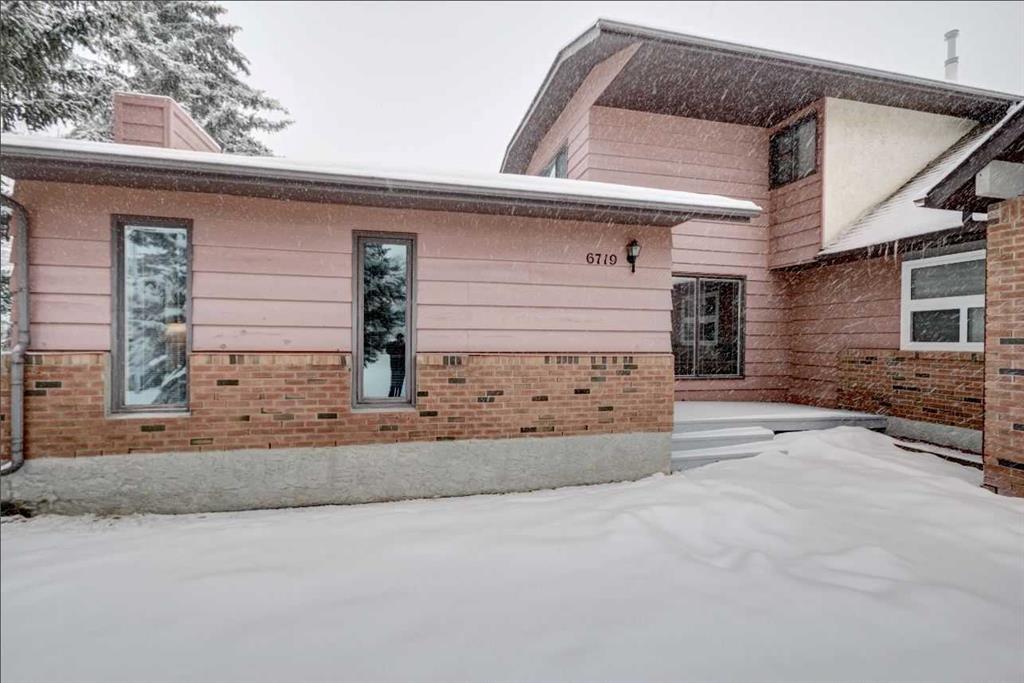 Picture of 6719 Coach Hill Road SW, Calgary Real Estate Listing