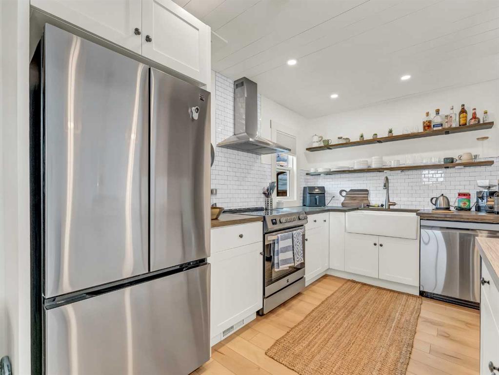 Picture of 167 12 Street SE, Medicine Hat Real Estate Listing